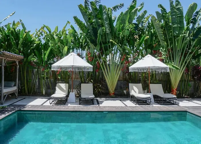 Barefoot- 5br In Villa