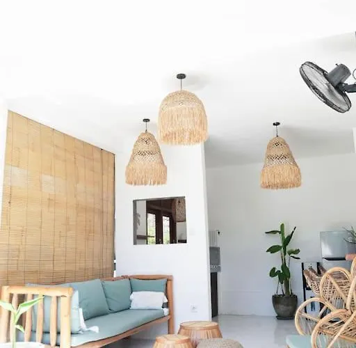 Barefoot- 5br In Villa *